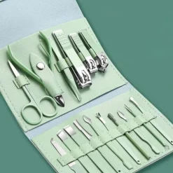 16 in1 Professional Nail Clippers Pedicure Kit Manicure Set , Stainless Steel Nail Care Tools Grooming Kit with Luxurious Travel Leather Case for Thick Nails Men Women Gift