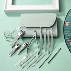 16 in1 Professional Nail Clippers Pedicure Kit Manicure Set , Stainless Steel Nail Care Tools Grooming Kit with Luxurious Travel Leather Case for Thick Nails Men Women Gift