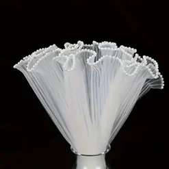 1 Roll Flower Wrapping Mesh with Pearls - Polyamide Florist Netting for Bouquet Packaging Valentine's Day Birthday Wedding Decor Gift Wrapping Supplies 15-inch