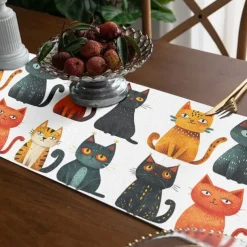 Animal Cat Print Table Runner, Kitchen Dining Table Decor, Print Decor Table Runners for Indoor Outdoor Home Farmhouse Holiday Wedding Birthday Party Decoration