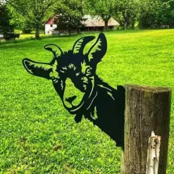 Animals Metal Garden Art Decor, Funny Peeping Cow Metal Wall Sculptures Weatherproof Wrought Iron Art Cow Sign Outdoor Garden Farmhouse Decor Cow Wall Decor