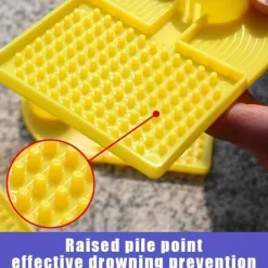 Anti-Drowning Bee Watering 1PCS Plastic Bee Watering Bottles, Bee Feeder, Compatible With 30mm Mineral Water Bottle, Anti-Drowning, Wide Bee Feeding Area