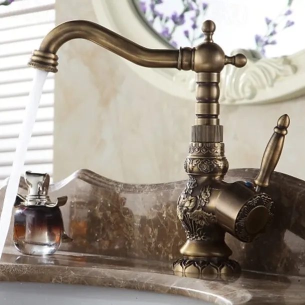 Antique Brass Bathroom Sink Mixer Faucet, Vintage Kitchen Taps Single Handle One Hole, 360 Rotatable Retro Vessel Taps with Hot and Cold Hose