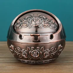 Ashtray Windproof Vintage Lid Ornament, Retro Cigarette Metal Decorative, Gadgets Cigarettes Table Outdoor Cigar Indoor Ashtrays