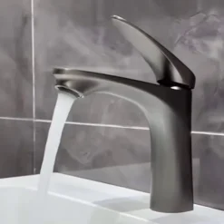 Basin Mixer Tap Bathroom Basin Faucet Brass Sink Mixer Tap Hot & Cold Single Handle Bathroom Sink Faucet