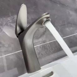 Basin Mixer Tap Bathroom Basin Faucet Brass Sink Mixer Tap Hot & Cold Single Handle Bathroom Sink Faucet