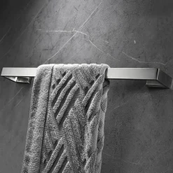 Bathroom Accessory Set / Towel Bar / Toilet Paper Holder New Design / Creative Contemporary / Traditional Stainless Steel / Stainless Steel / Iron / Metal 4pcs Wall Mounted