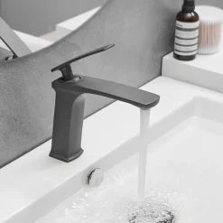Bathroom Sink Faucet - Classic / Waterfall Nickel Brushed / Electroplated / Painted Finishes Centerset Single Handle One HoleBath Taps
