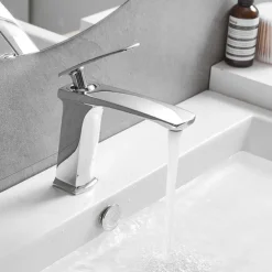 Bathroom Sink Faucet - Classic / Waterfall Nickel Brushed / Electroplated / Painted Finishes Centerset Single Handle One HoleBath Taps