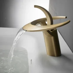 Bathroom Sink Faucet - Classic / Waterfall Electroplated Mount Outside Single Handle One HoleBath Taps