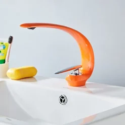 Bathroom Sink Faucet - Classic Oil-rubbed Bronze / Nickel Brushed / Electroplated Centerset Single Handle One HoleBath Taps