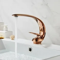 Bathroom Sink Faucet - Classic Oil-rubbed Bronze / Nickel Brushed / Electroplated Centerset Single Handle One HoleBath Taps