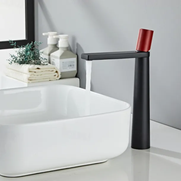 Bathroom Sink Faucet - Classic Electroplated / Painted Finishes Centerset Single Handle One HoleBath Taps