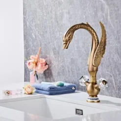 Bathroom Sink Faucet - Classic Electroplated Centerset Single Handle One HoleBath Taps