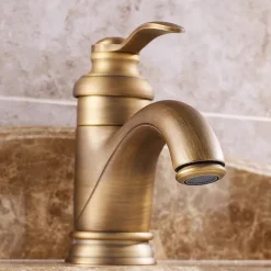 Bathroom Sink Faucet - Classic Antique Brass Centerset Single Handle One HoleBath Taps