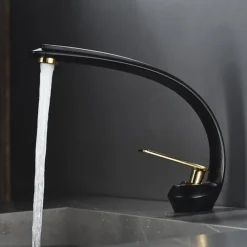 Bathroom Sink Faucet - Classic Electroplated / Painted Finishes Centerset Single Handle One HoleBath Taps