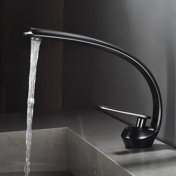 Bathroom Sink Faucet - Classic Electroplated / Painted Finishes Centerset Single Handle One HoleBath Taps