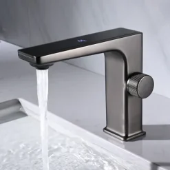 Bathroom Sink Faucet - Classic Chrome / Gun Grey Electroplated / Black / Whiete Painted Finishes Centerset Single Handle One HoleBath Temperature Display Taps