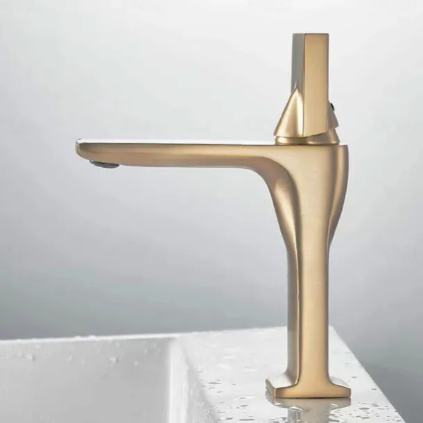 Bathroom Sink Faucet - Classic Electroplated Centerset Single Handle One HoleBath Taps