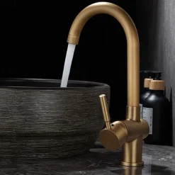 Bathroom Sink Faucet - Classic Antique Brass Centerset Single Handle One HoleBath Taps