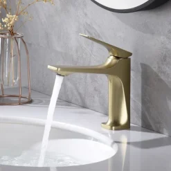 Bathroom Sink Faucet - Classic Nickel Brushed / Electroplated / Painted Finishes Centerset Single Handle One HoleBath Taps