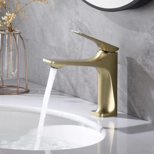 Bathroom Sink Faucet - Classic Nickel Brushed / Electroplated / Painted Finishes Centerset Single Handle One HoleBath Taps