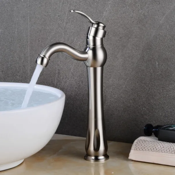 Bathroom Sink Faucet - Classic Electroplated Centerset Single Handle One HoleBath Taps