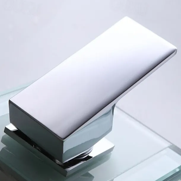 Bathroom Sink Faucet - LED / Waterfall Chrome Centerset One Hole / Single Handle One HoleBath Taps / Brass