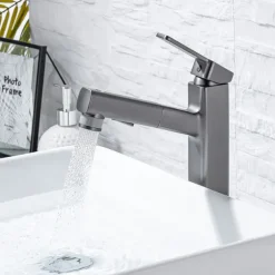 Bathroom Sink Faucet - Pull out / Pullout Spray Electroplated Centerset Single Handle One HoleBath Taps