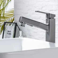 Bathroom Sink Faucet - Pull out / Pullout Spray Electroplated Centerset Single Handle One HoleBath Taps