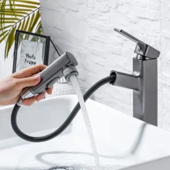 Bathroom Sink Faucet - Pull out / Pullout Spray Electroplated Centerset Single Handle One HoleBath Taps