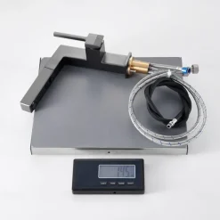 Bathroom Sink Faucet - Pull out / Classic / Pullout Spray Chrome / Nickel Brushed / Electroplated Centerset Single Handle One HoleBath Taps