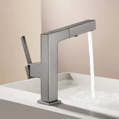 Bathroom Sink Faucet - Pull out / Classic / Pullout Spray Chrome / Nickel Brushed / Electroplated Centerset Single Handle One HoleBath Taps