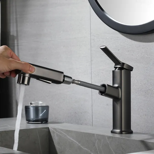 Bathroom Sink Faucet - Pull out Electroplated Centerset Single Handle One HoleBath Taps