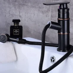 Bathroom Sink Faucet - Pull out Oil-rubbed Bronze / Antique Brass Centerset Single Handle One HoleBath Taps
