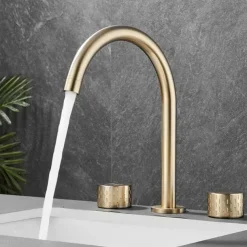 Bathroom Sink Faucet - Rotatable / Classic Electroplated Widespread Two Handles Three Holes Bath Taps