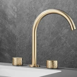 Bathroom Sink Faucet - Rotatable / Classic Electroplated Widespread Two Handles Three Holes Bath Taps