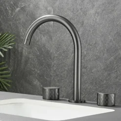 Bathroom Sink Faucet - Rotatable / Classic Electroplated Widespread Two Handles Three Holes Bath Taps