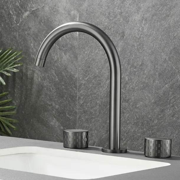 Bathroom Sink Faucet - Rotatable / Classic Electroplated Widespread Two Handles Three Holes Bath Taps
