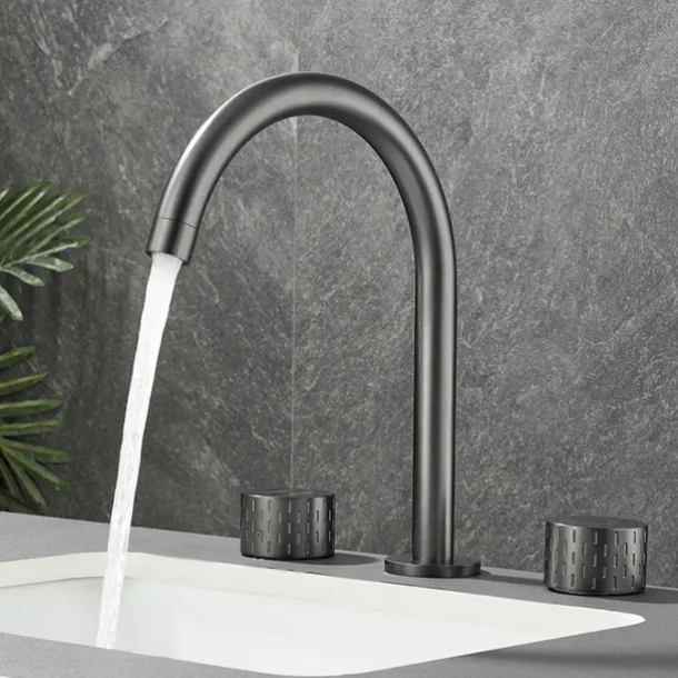 Bathroom Sink Faucet - Rotatable / Classic Electroplated Widespread Two Handles Three Holes Bath Taps