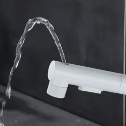 Bathroom Sink Faucet - Rotatable / Pull out Chrome / Electroplated / Painted Finishes Centerset Single Handle One HoleBath Taps