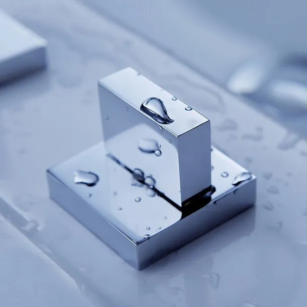 Bathroom Sink Faucet - Rotatable / Widespread / Waterfall Chrome Deck Mounted Two Handles Three HolesBath Taps