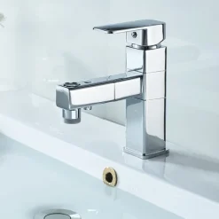 Bathroom Sink Faucet - Rotatable / Pull out / Classic Electroplated / Painted Finishes Centerset Single Handle One HoleBath Taps
