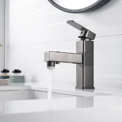 Bathroom Sink Faucet - Rotatable / Pull out / Classic Electroplated / Painted Finishes Centerset Single Handle One HoleBath Taps