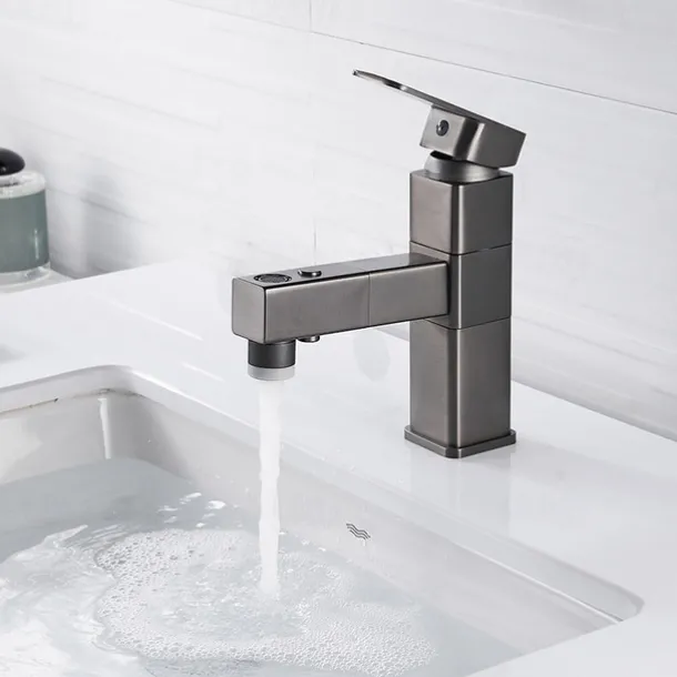 Bathroom Sink Faucet - Rotatable / Pull out / Classic Electroplated / Painted Finishes Centerset Single Handle One HoleBath Taps