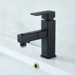Bathroom Sink Faucet - Rotatable / Pull out / Classic Electroplated / Painted Finishes Centerset Single Handle One HoleBath Taps