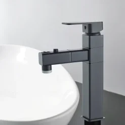 Bathroom Sink Faucet - Rotatable / Pull out / Classic Electroplated / Painted Finishes Centerset Single Handle One HoleBath Taps