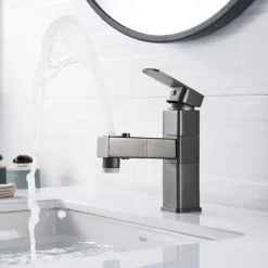 Bathroom Sink Faucet - Rotatable / Pull out / Classic Electroplated / Painted Finishes Centerset Single Handle One HoleBath Taps