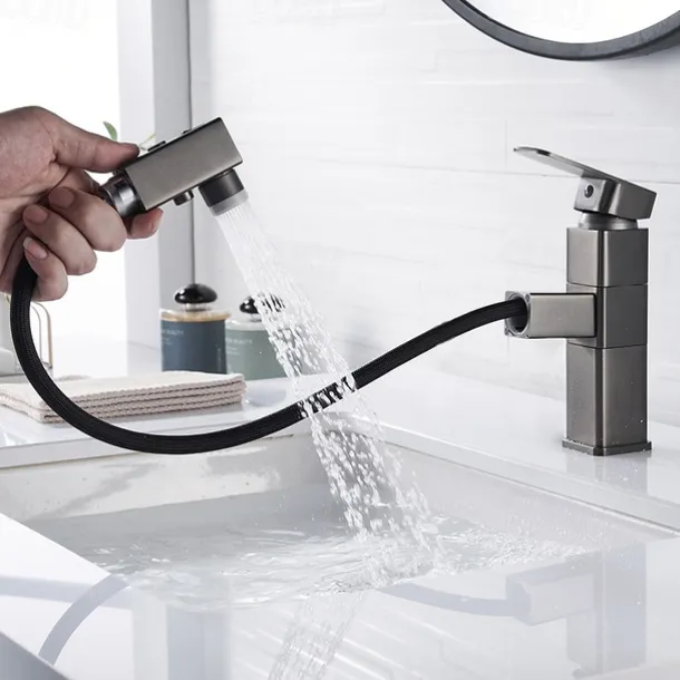 Bathroom Sink Faucet - Rotatable / Pull out / Classic Electroplated / Painted Finishes Centerset Single Handle One HoleBath Taps