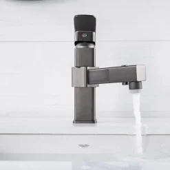 Bathroom Sink Faucet - Rotatable / Pull out / Classic Electroplated / Painted Finishes Centerset Single Handle One HoleBath Taps